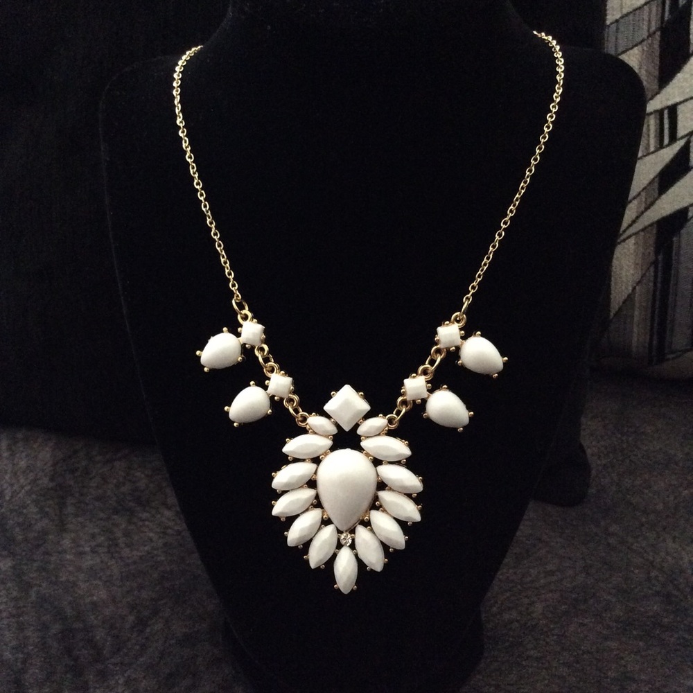 💋 Statement necklace - Picture 2 of 5